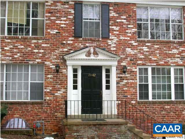 2527 Hydraulic Rd - Photo 1