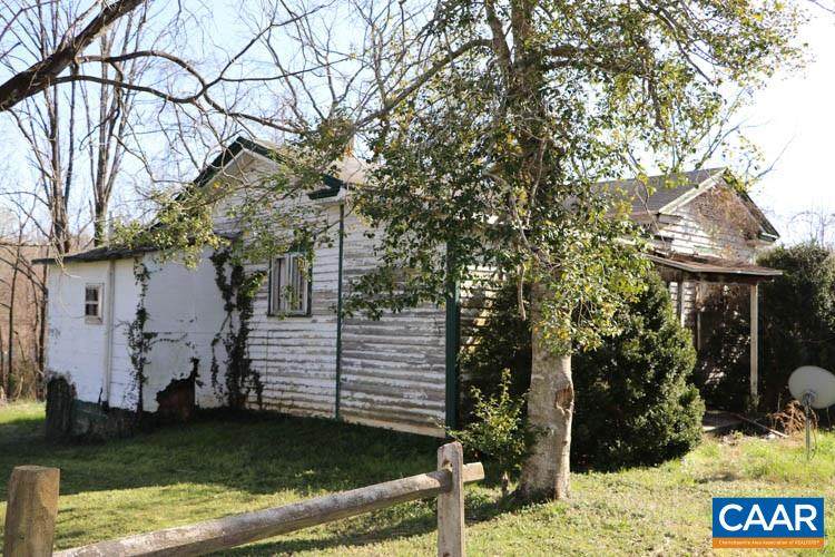 411 Cobb St - Photo 1
