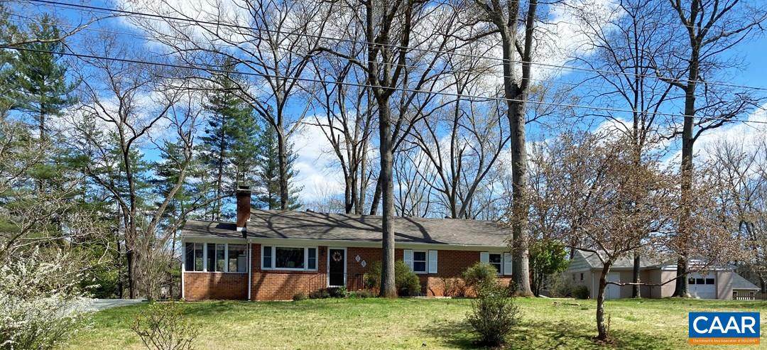 1201 Oak Hill Dr - Photo 1