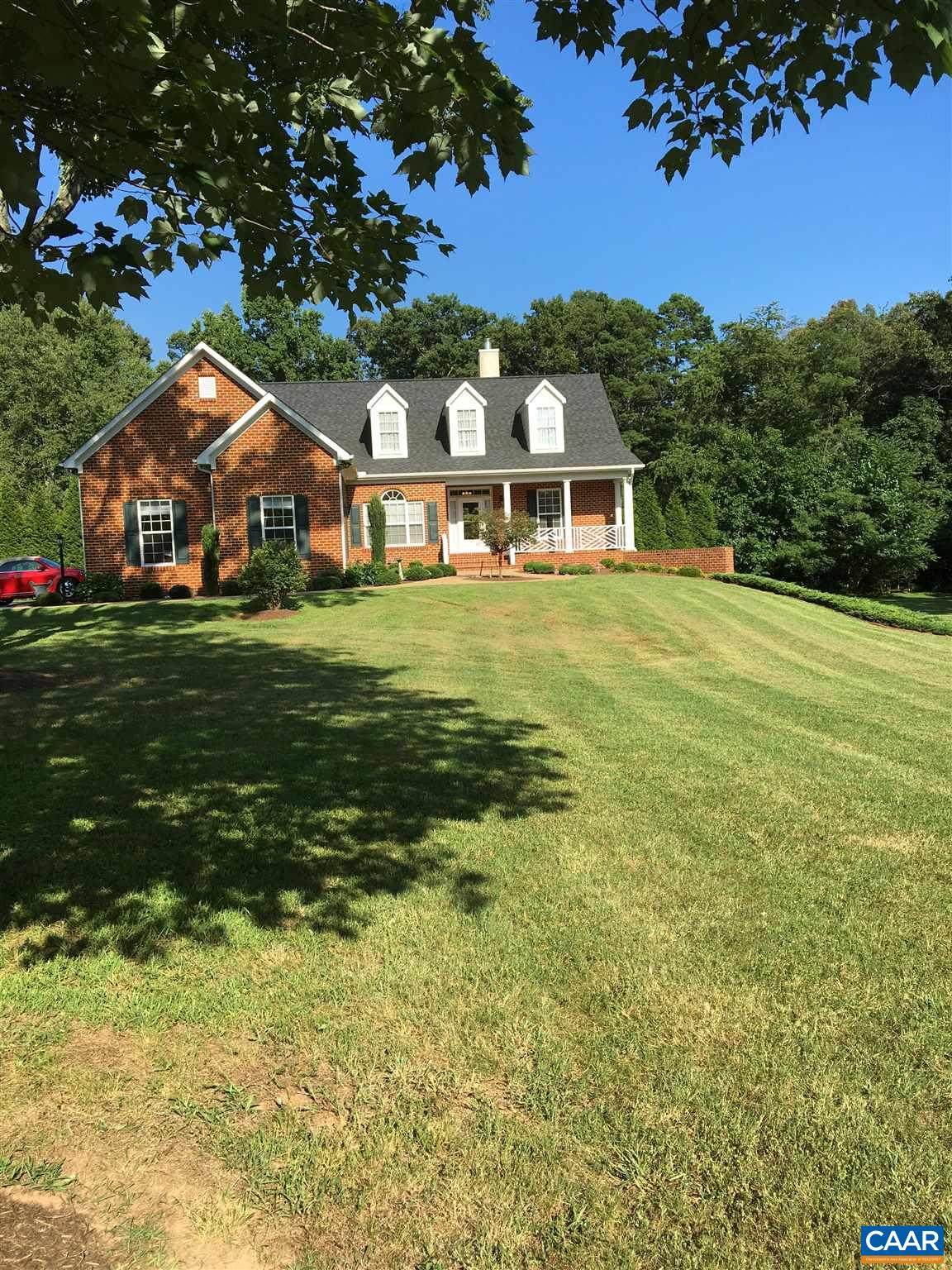1193 Woodlands Rd - Photo 1