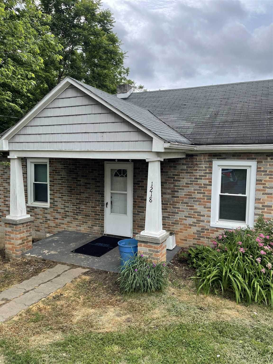 1218 Johnson St - Photo 1