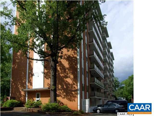 1800 Jefferson Park Ave - Photo 1