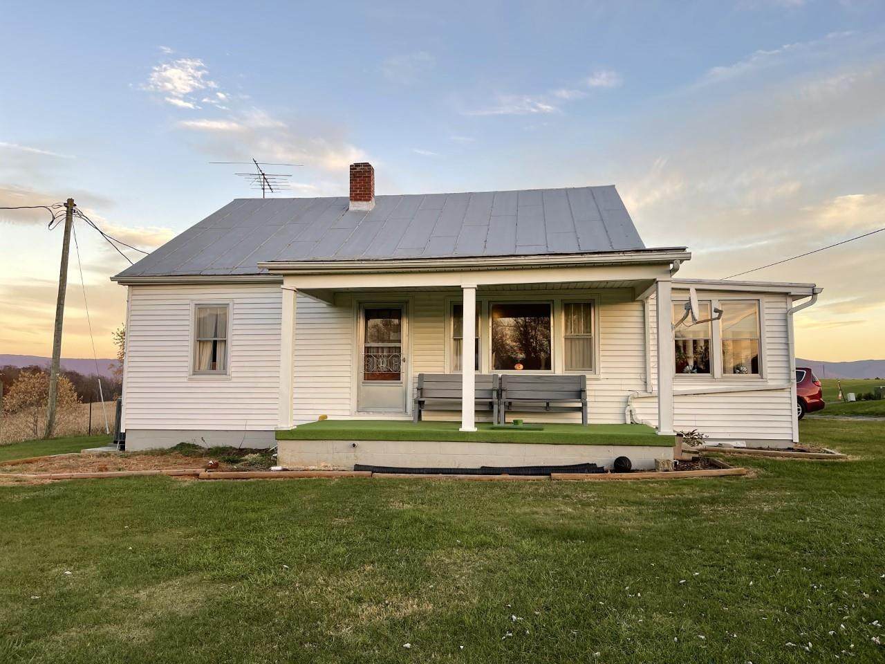 1890 Dove Farm Ln - Photo 1
