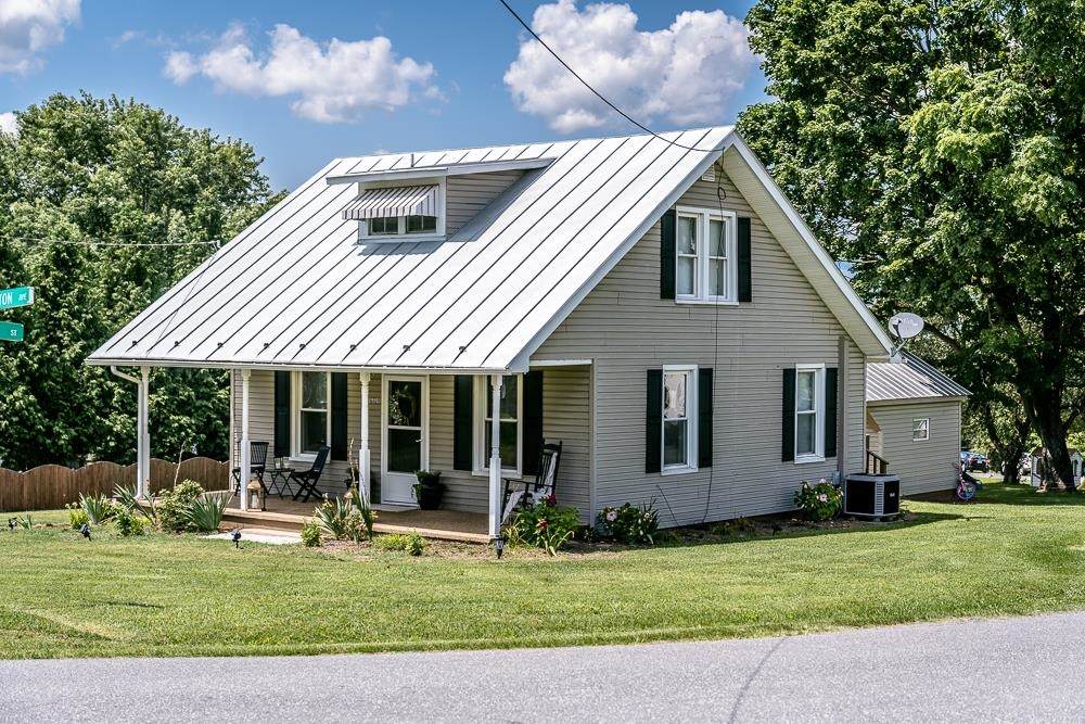 16869 Washington Ave - Photo 1
