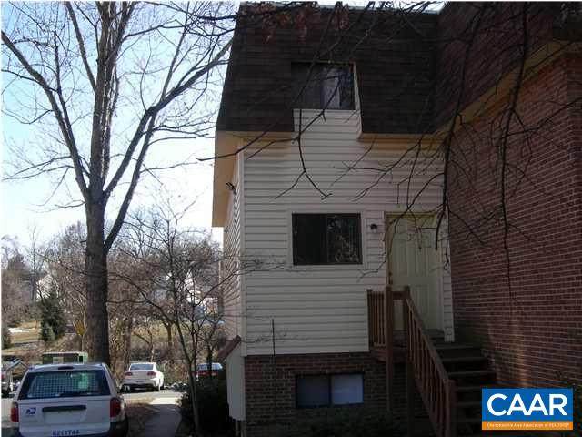 2100 Jefferson Park Ave - Photo 1