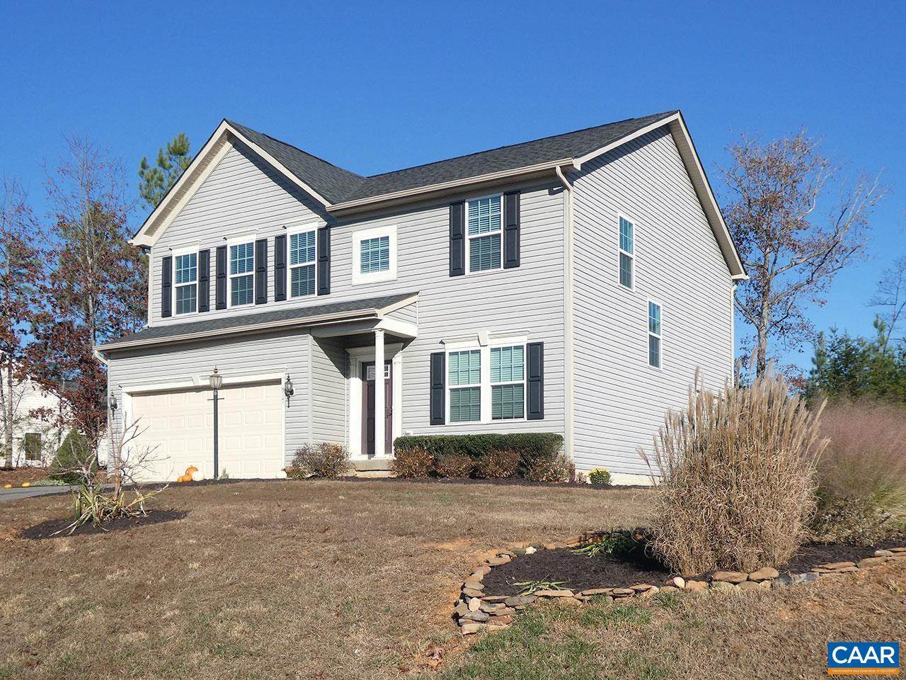 917 Justin Dr - Photo 1