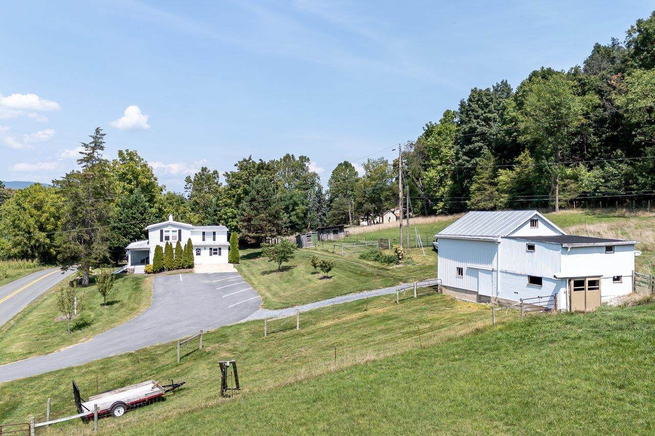 5270 Singers Glen Rd - Photo 1