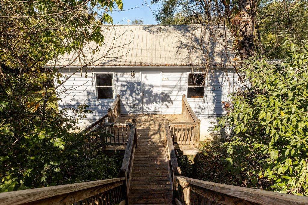853 B St - Photo 1