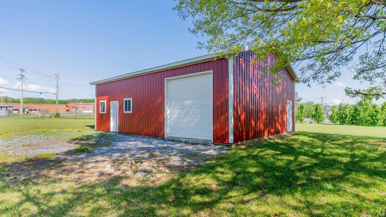 506 Williams Ave - Photo 1