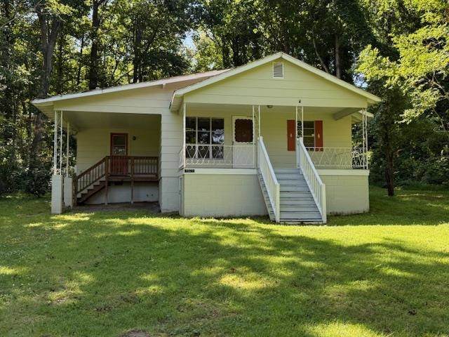 1921 Lakeshore Dr - Photo 1