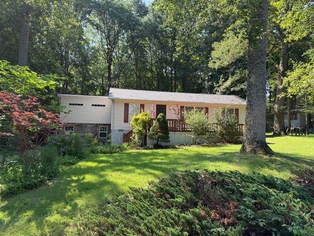 1909 Lakeshore Dr - Photo 1