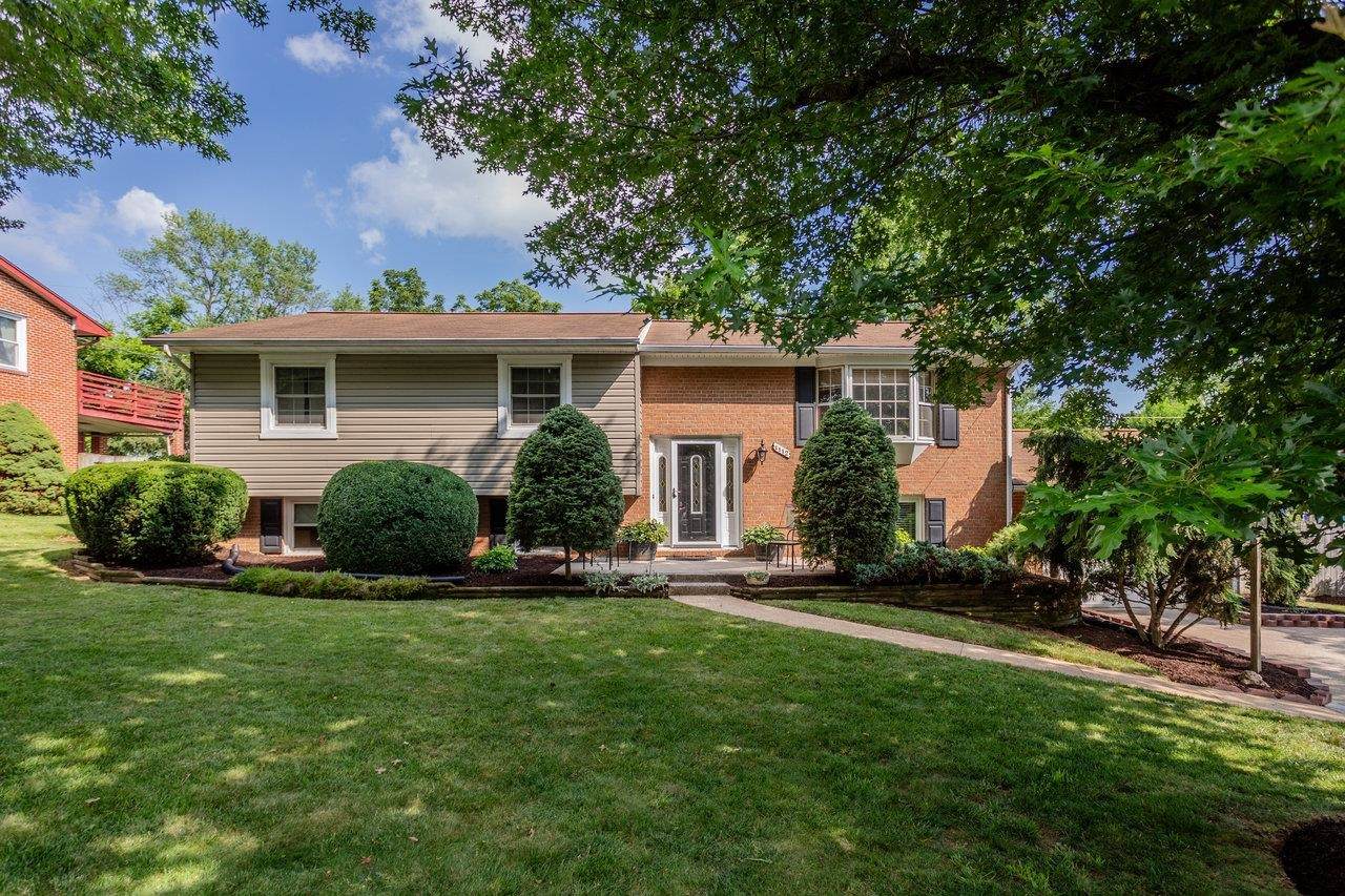 1112 Sharpes Dr - Photo 1