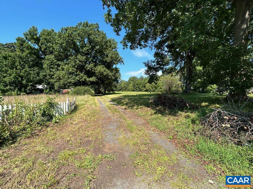 2565 Pattie Rd - Photo 1