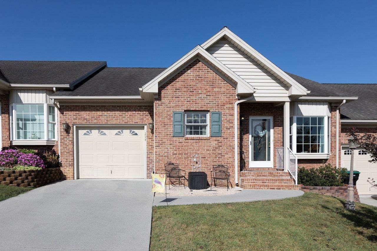 294 Ridgewood Ave - Photo 1