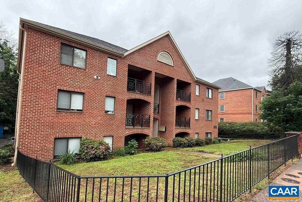 2108 Jefferson Park Ave - Photo 1