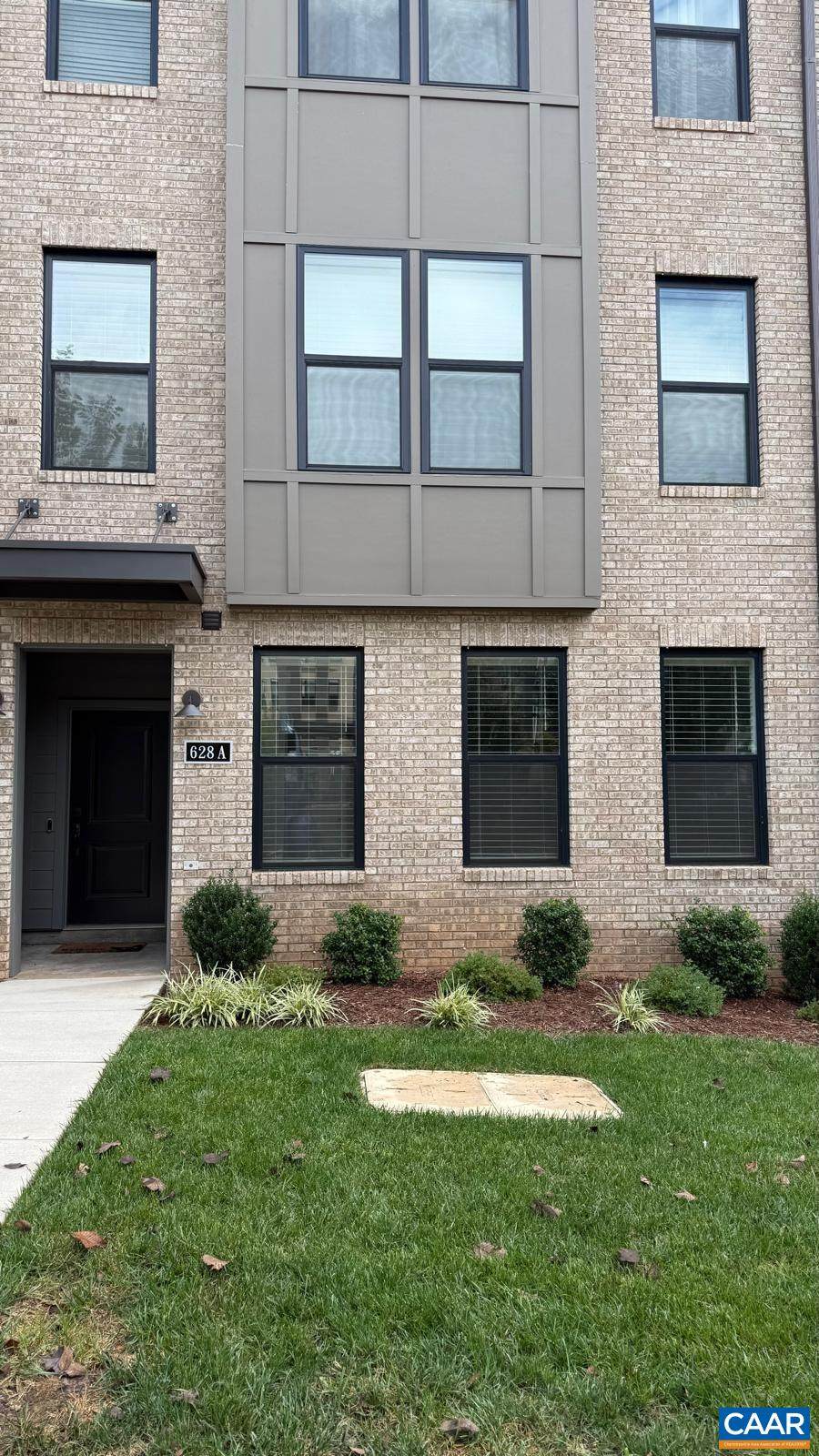 628 Noush Ct - Photo 1