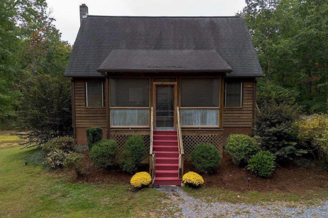 4679 Mountain Farm Rd - Photo 1