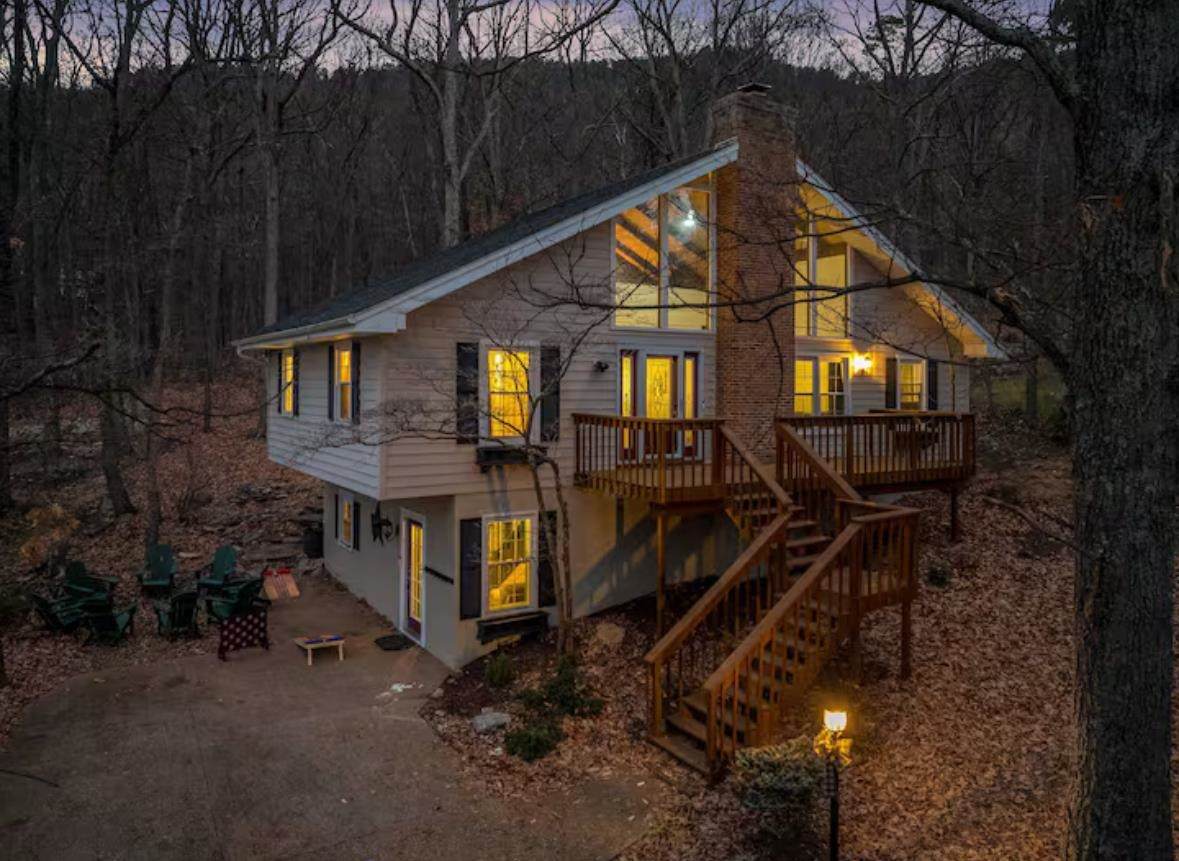 2964 Hopkins Dr - Photo 1