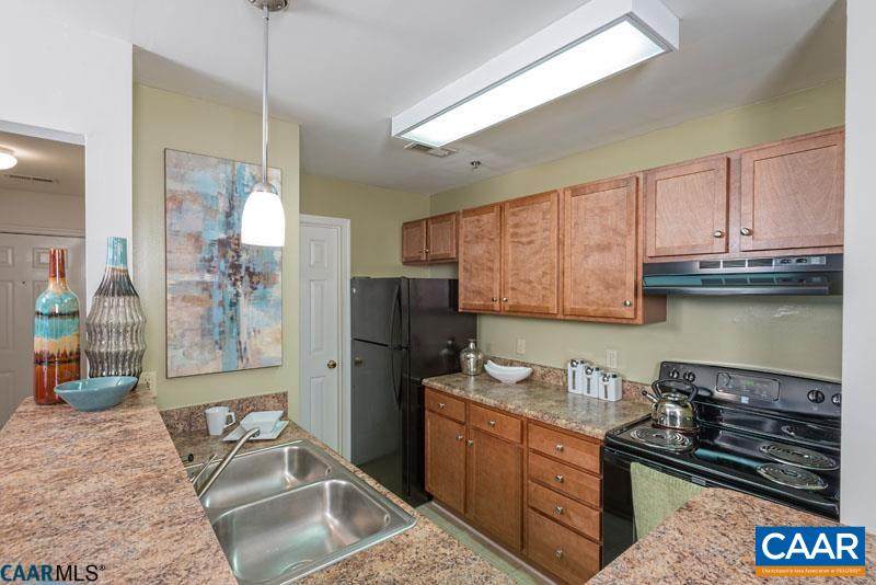 200 Lake Club Ct - Photo 1