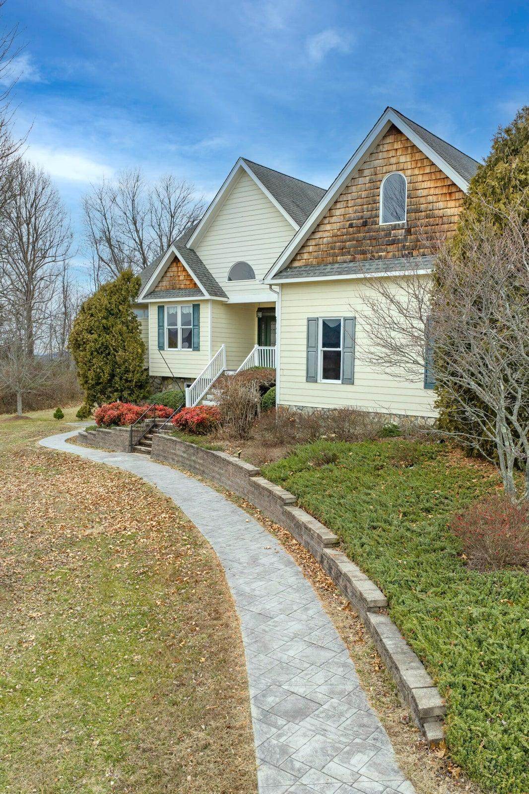 https://bt-photos.global.ssl.fastly.net/cville/1280_boomver_1_673610-2.jpg