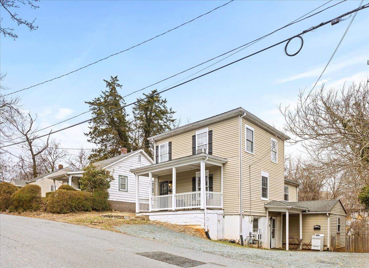 761 King St - Photo 1