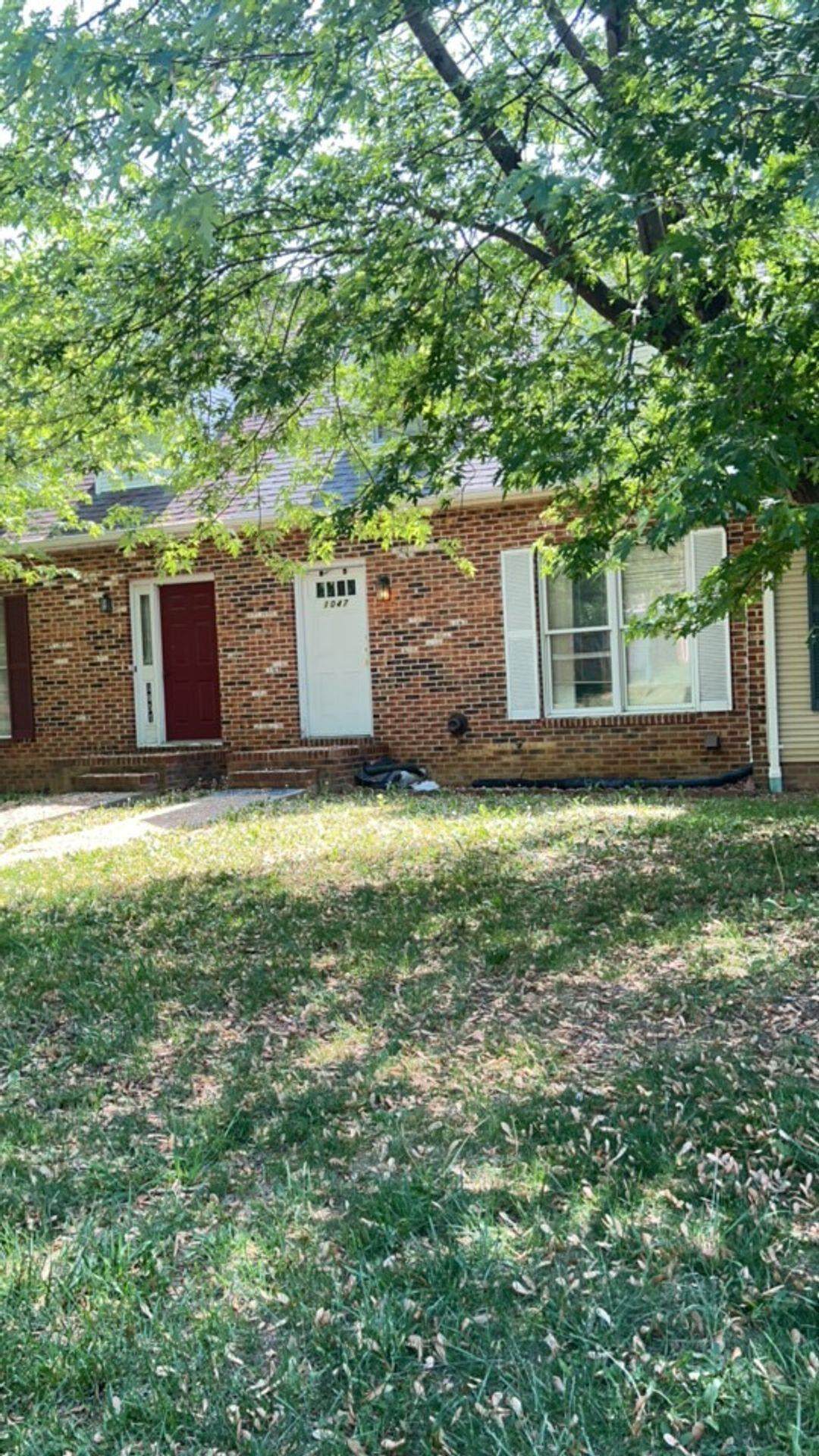 1047 Blue Ridge Dr - Photo 1