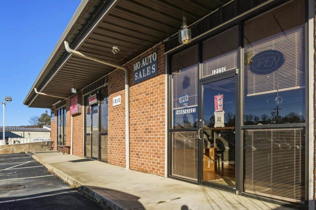 1215 Greenville Ave - Photo 1