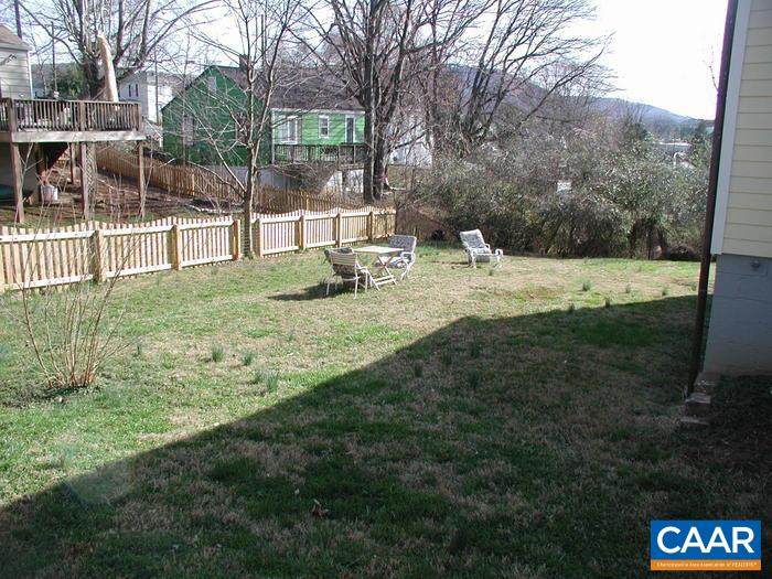 https://bt-photos.global.ssl.fastly.net/cville/orig_boomver_1_674804-2.jpg