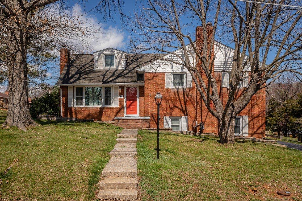 207 Burnley Dr - Photo 1