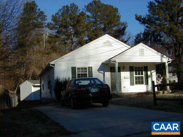 1625 Center Ave - Photo 1
