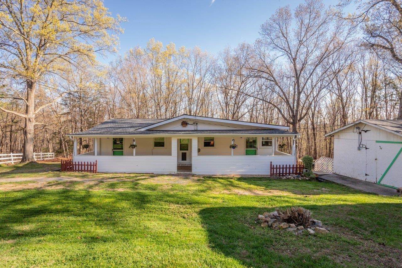 160 Gale Ln - Photo 1