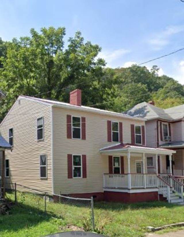 https://bt-photos.global.ssl.fastly.net/cville/orig_boomver_1_676218-2.jpg