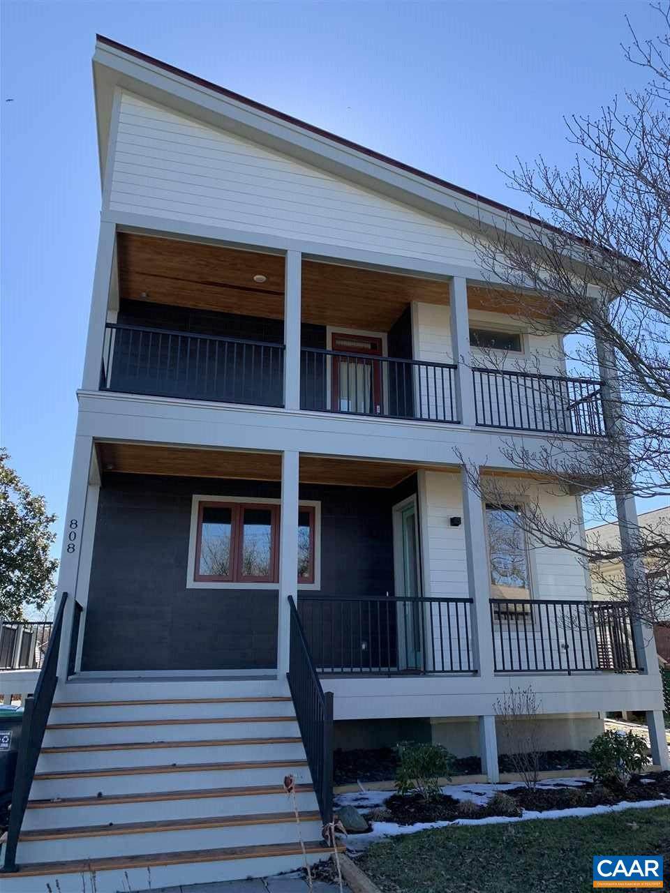 808 Elliott Ave - Photo 1