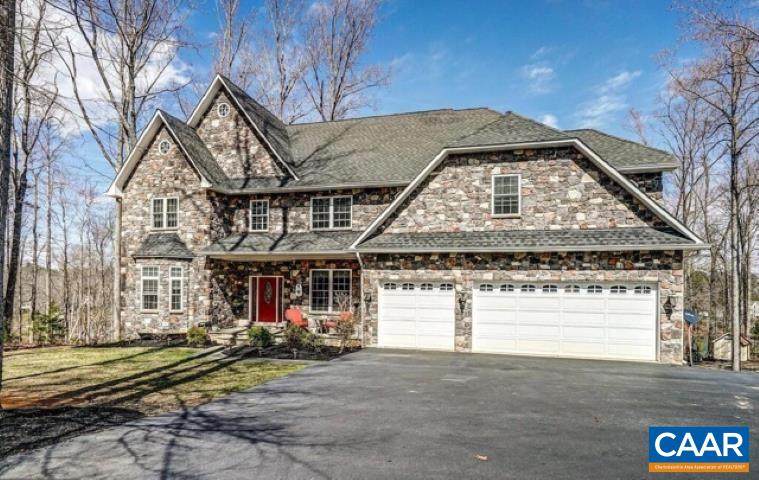 1915 Lake Forest Dr - Photo 1