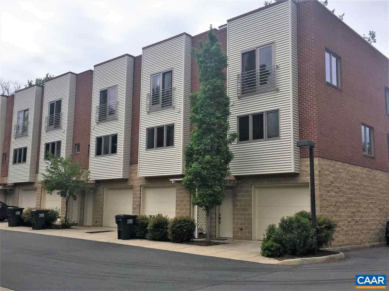 1013 Linden Ave - Photo 1