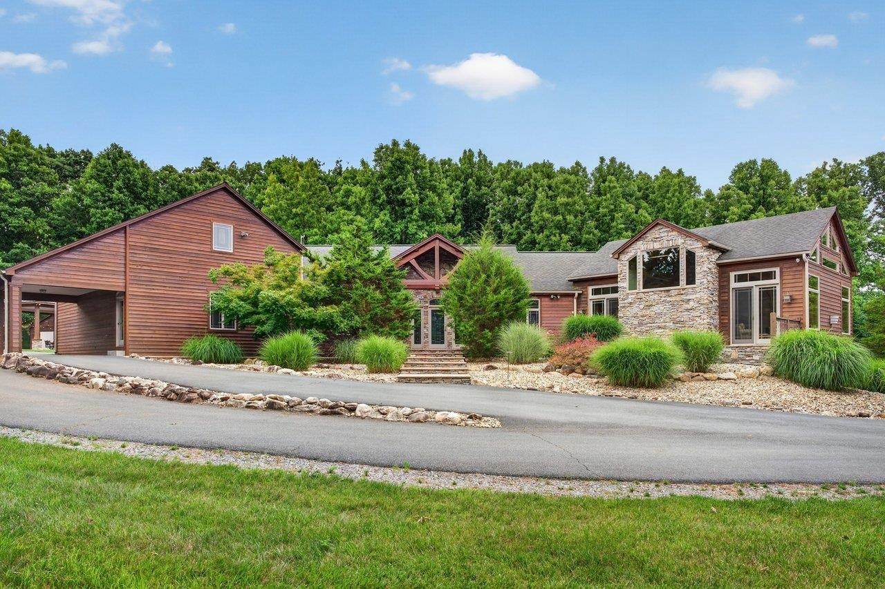 1380 Bloomer Springs Rd - Photo 1