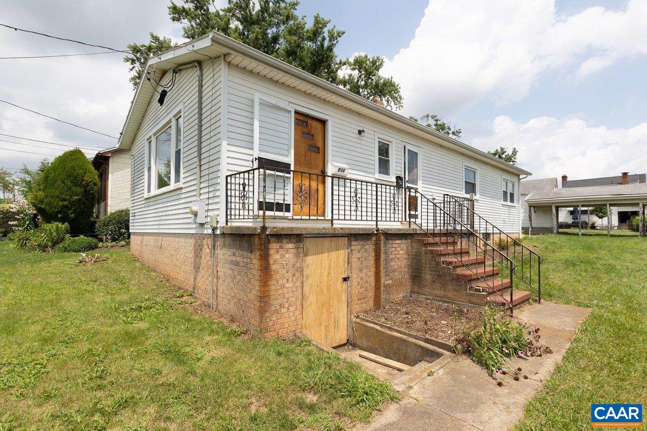 814 Virginia Ave - Photo 1