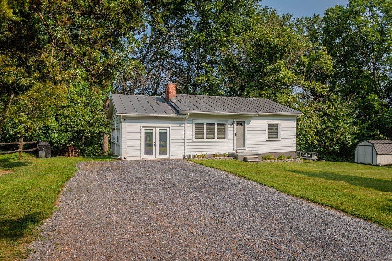 55 Lake Dr - Photo 1