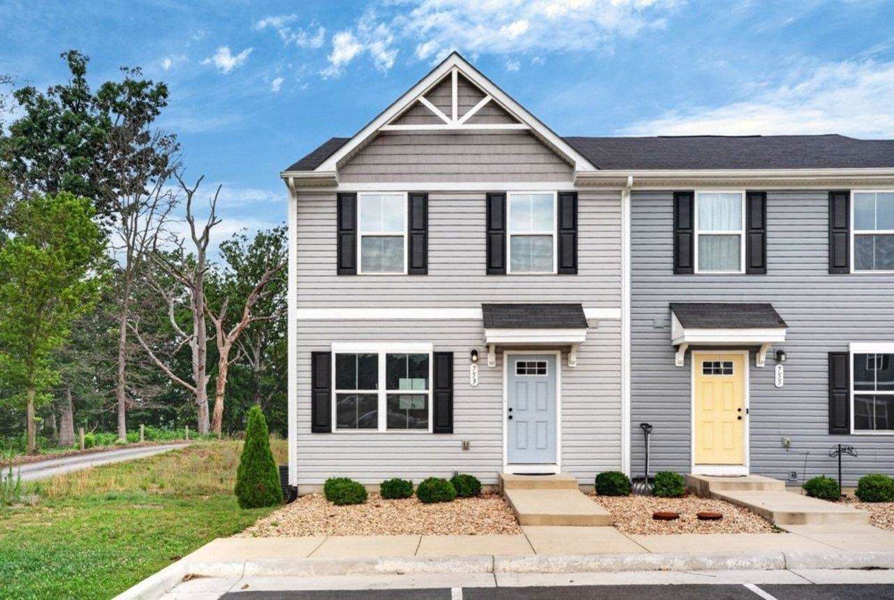 753 Carson Cir - Photo 1