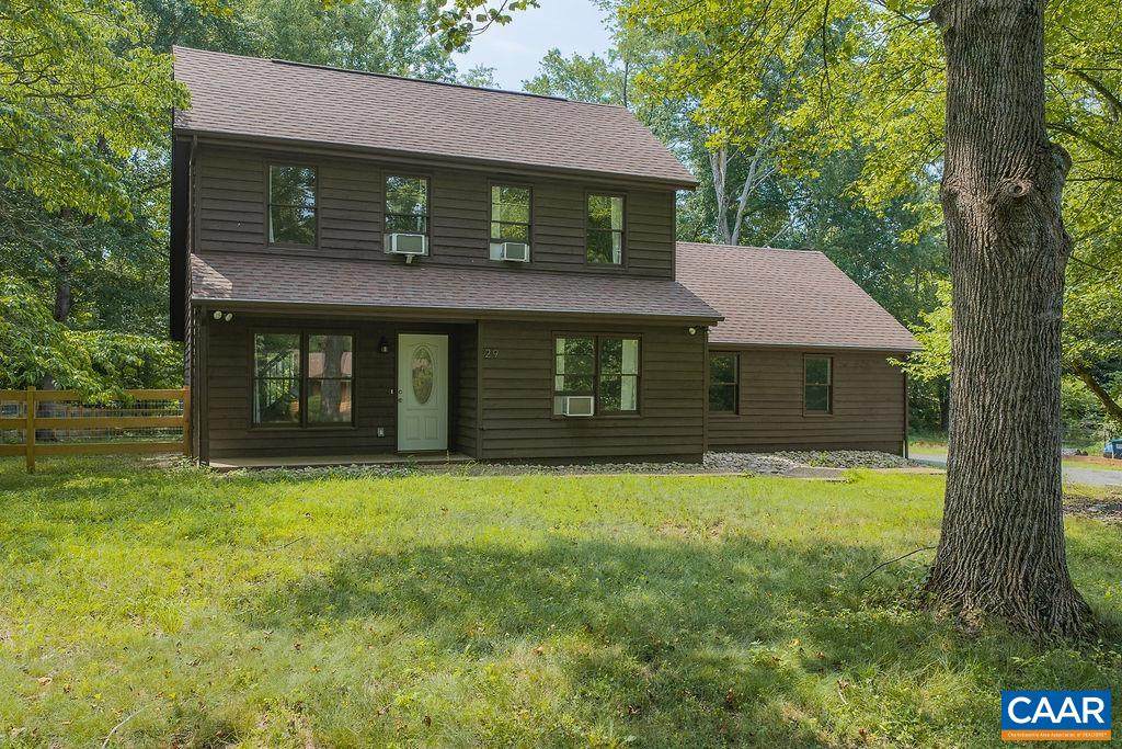 29 Monish Dr - Photo 1
