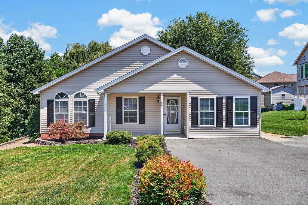 96 Somerset Dr - Photo 1
