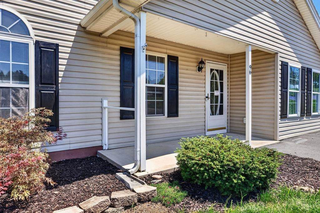 https://bt-photos.global.ssl.fastly.net/cville/orig_boomver_1_680338-2.jpg