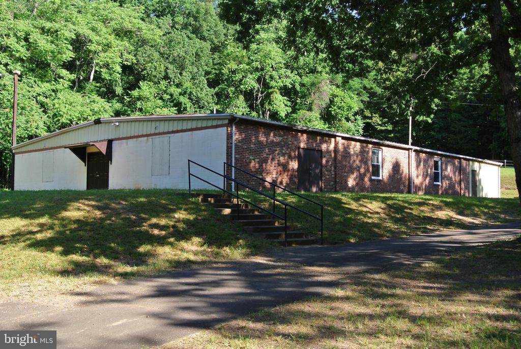 514 Aaron Mountain Rd - Photo 1