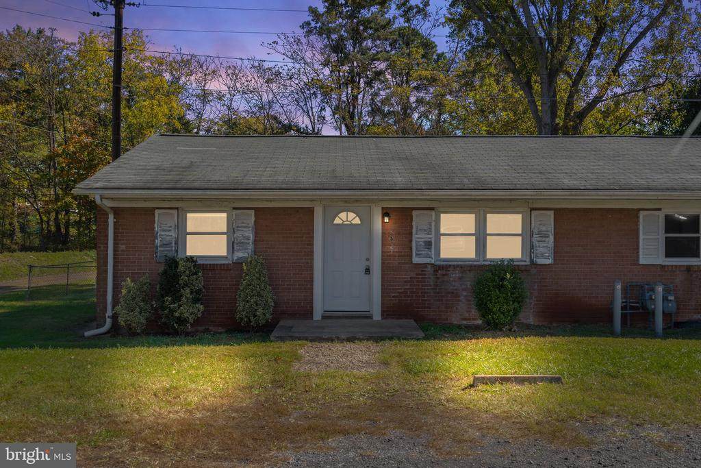 1013 Nottingham St - Photo 1