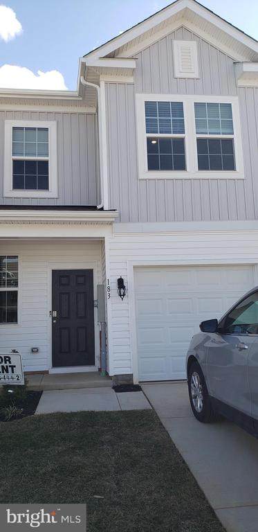 205 Caterpillar Dr - Photo 1