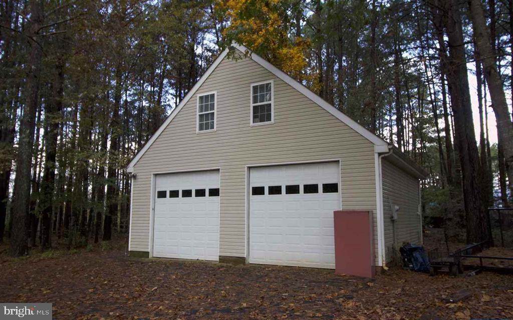 2860 Cindy Ln - Photo 1