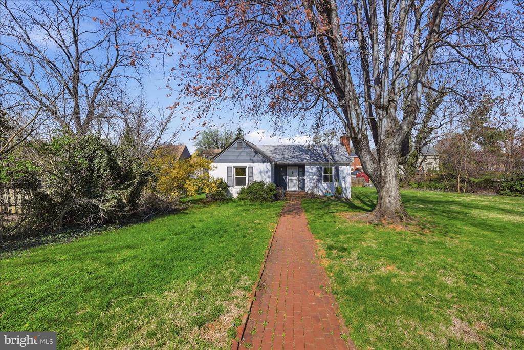 110 Frazier Rd - Photo 1