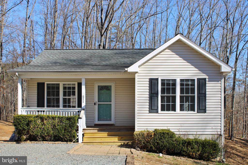 211 Stable Ln - Photo 1
