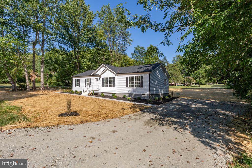 64 Pine Rd - Photo 1