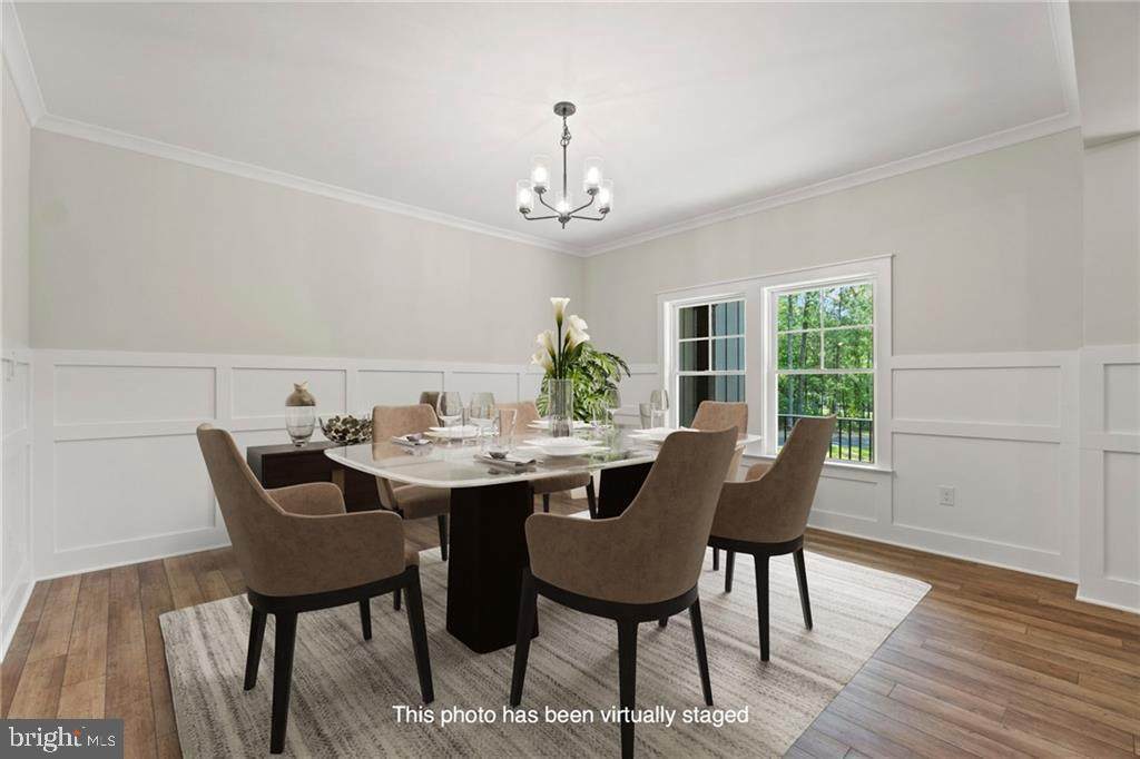 465 Glenmore Ln - Photo 1